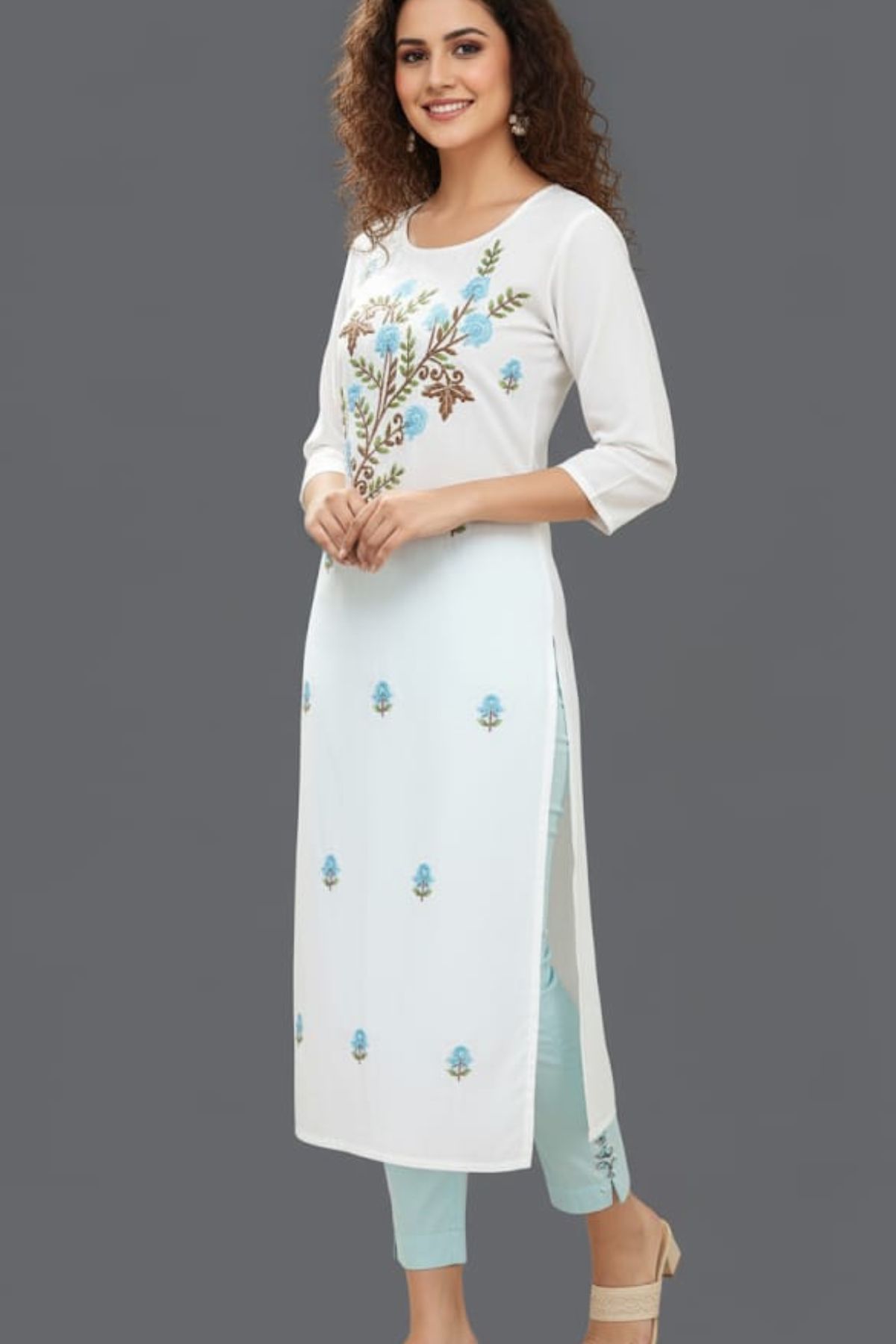 This green floral kurti brings freshness and charm together. Soft fabric, breezy design, and effortless style for your everyday elegance. (11)